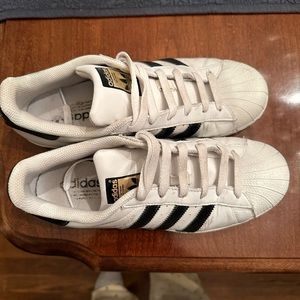 Adidas women’s Grand Court sneakers